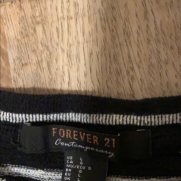Forever 21 long sleeve shirt - Picture 3 of 3